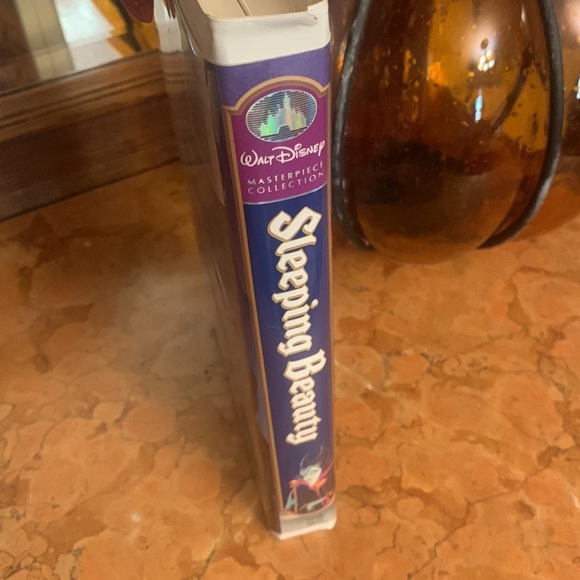 Walt Disney Sleeping Beauty VHS - Picture 5 of 7
